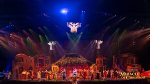 angel and cast scene from Sight & Sound Theatres 'Miracle of Christmas'