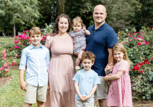 Nathaniel (’12), pastor of Westminster Presbyterian Church in Vicksburg, Miss., and Kelsey Stamper are the parents of Moses, Eden Victoria, Elijah and Iris Elizabeth.