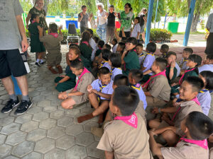 lbc students interact with thai schoolchildren