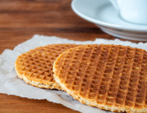 signature authentic Dutch Netherlands sweet dessert waffle caramel honey sugar syrup for coffee tea call Stroopwafel