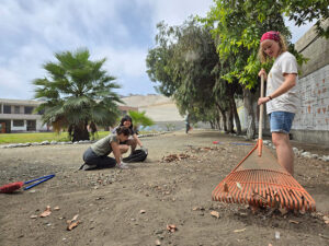 lbc students raking at an orphanage in Peru